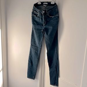 Good American good legs skinny jeans